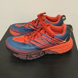Hoka speedgoat 4. Men’s size 8